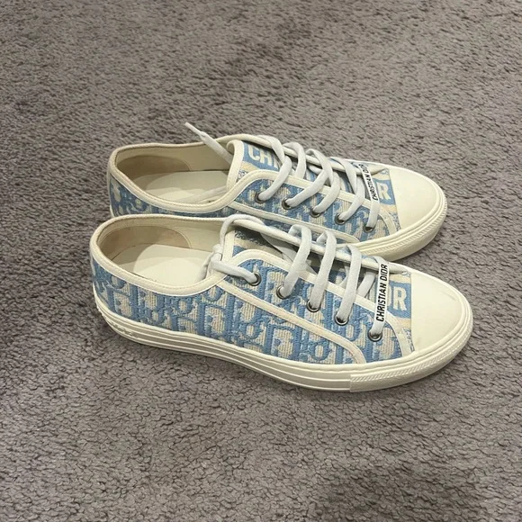 Dior Sneakers
Walk’n’Dior Sneaker - Picture 3 of 5